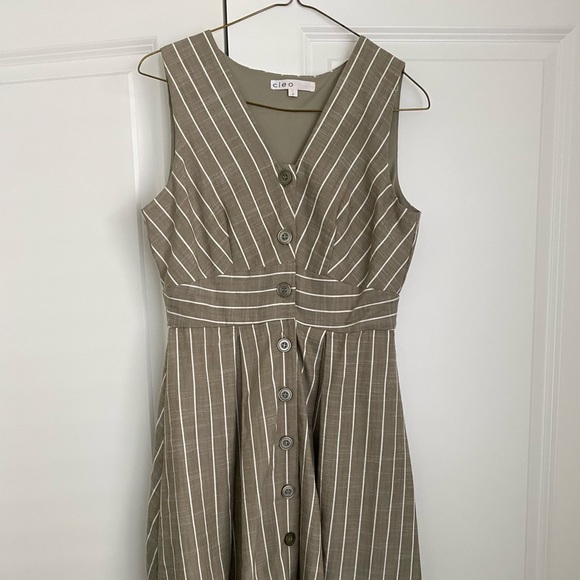 Cleo olive sundress - Picture 1 of 3